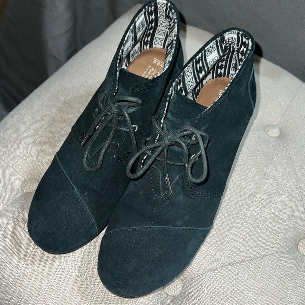 Desert Wedge Anke Bootie Black Suede